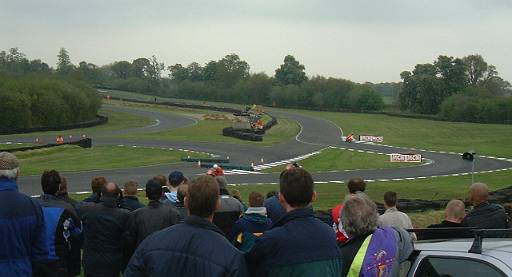 oulton2002rnd1-067.jpg - Foulston's Chicane. I've never watched from here before.