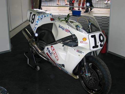 img_0185.jpg - Steve Hislop's rotary Norton from Isle of Man TT