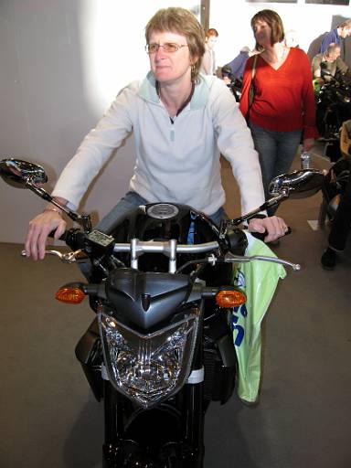 11_45-1.jpg - Yvonne on a Yamaha