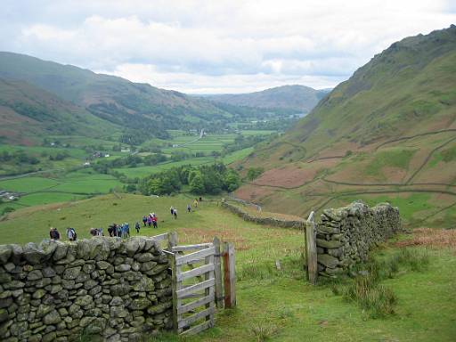 img_0088.jpg - Clearer view of Helm Crag. The large number of people is because there is no A-walk leader so the two parties are going together.