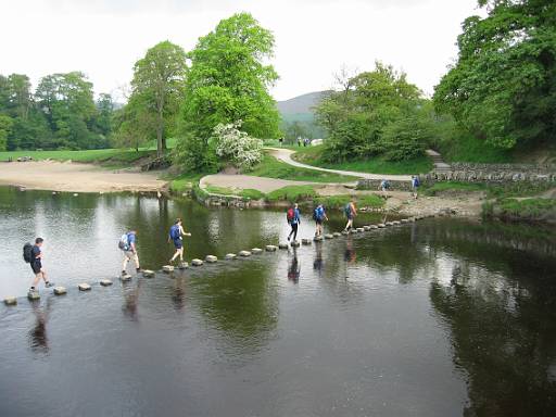 09_32-1.jpg - Crossing the stepping stones.