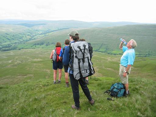 13_27-2.jpg - Chris brought his big rucksack to practice for our backpacking trip to Hadrian's Wall. After the additional, cross-country ascent, I bet he wished he'd brought something smaller.