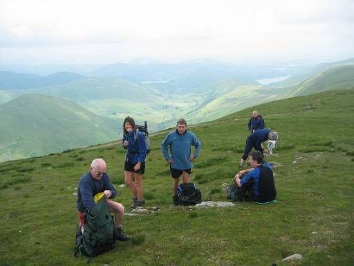 13_01-1.jpg - Lunch stop on High Raise.