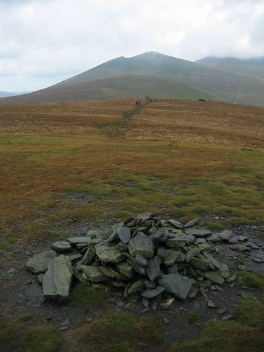 14_04-1.jpg - Summit of Lonscale Fell. Higher, but not as impressive as the lesser summit east of here.