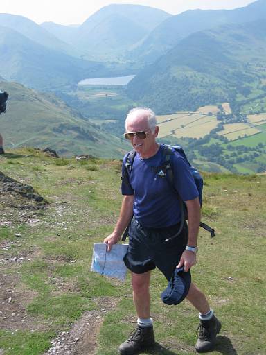 11_44-3.jpg - Paul on Place Fell.