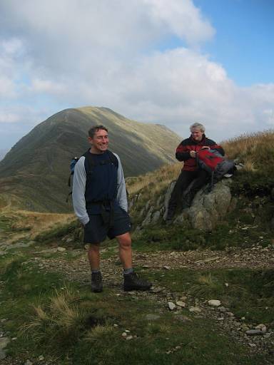 13_28-3.jpg - St Sunday Crag looking back to Fairfield. Weather is really brightening up now.