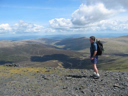 12_52-2.JPG - Looking over the Cockups and Great Calva