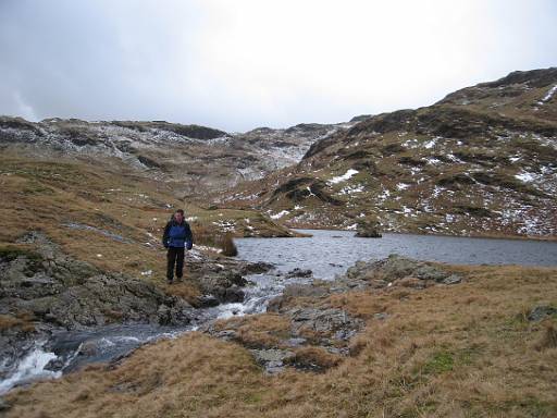 15_39-1.JPG - Dave at Codale Tarn.