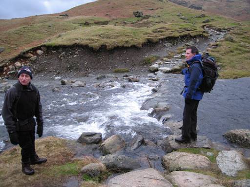 16_22-1.JPG - Flooded stepping stones at Easedale Tarn