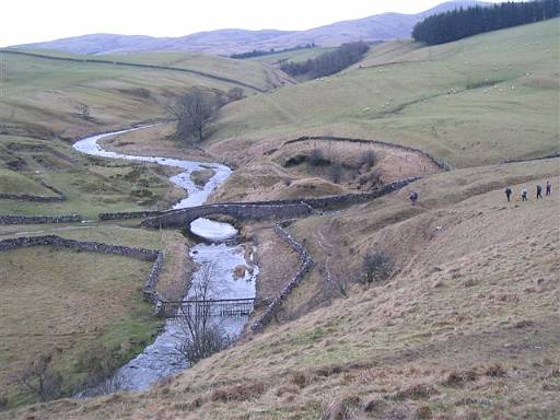 looking_down_to_Smardale_bridge.jpg - B-party approaching Smardale Bridge