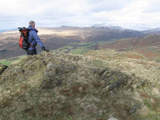 14_14-2.jpg - Phil looking to Harter Fell