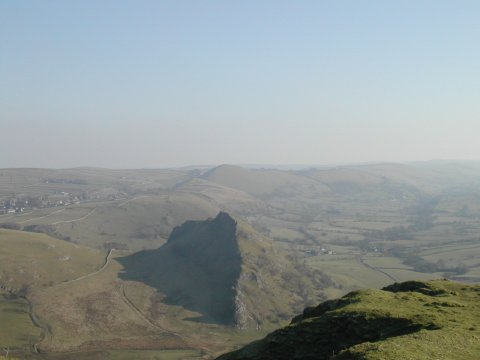 DSCN8532.JPG - Parkhouse Hill with High Wheeldon beyond. The A partry are out there somewhere.