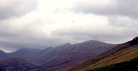 DSCN1264.JPG - From the start of the walk in Troutbeck. From the right - Yoke, Ill Bell and Froswick