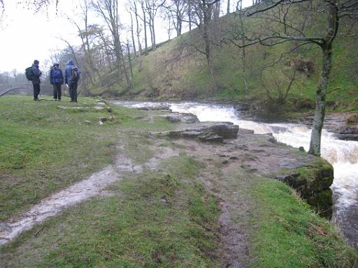 14_31-2.jpg - Stainforth Falls