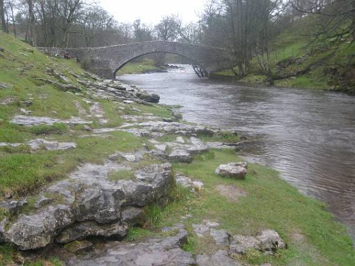 14_34-1.jpg - Bridge over the river at Little Stainforth