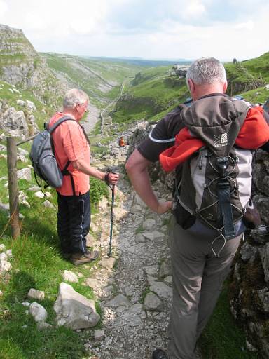 15_25-1.jpg - Looking down to Malham Cove