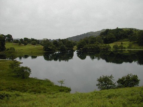 Langdales2008006.JPG - Loughrigg Tarn