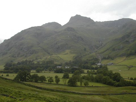 Langdales2008024.JPG - The Langdale Pikes