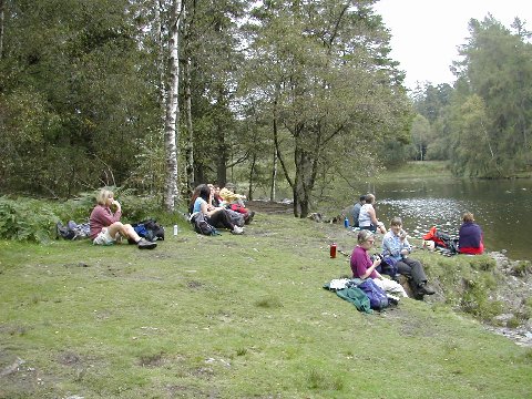 DSCN9122.JPG - Lunch stop for the C-party