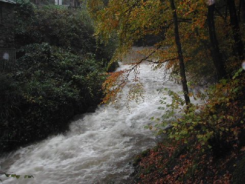 DSCN8345.JPG - Swollen rivers