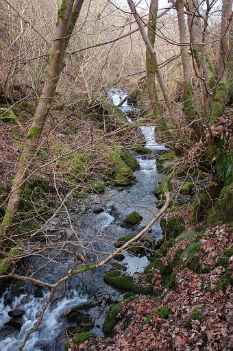 DSC_0017.JPG - Waterfall at the bottom of Crook