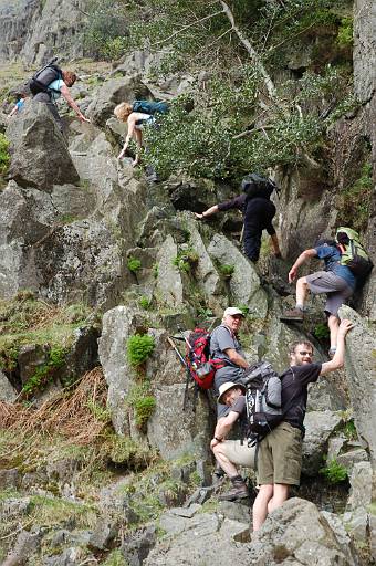 DSC_0102.JPG - Scramble up by the waterfall