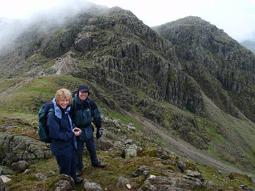 13_44-2.jpg - At the bottom of Crinkle Crags