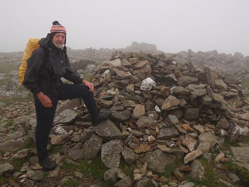 12_37-1.jpg - Brian reaches new Wainwright - Hindscarth.