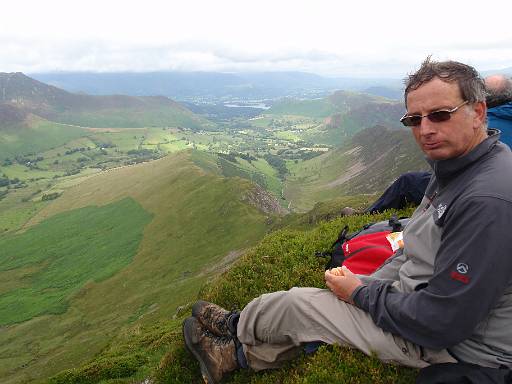 13_42-1.jpg - Descending from Robinson - a view over to High Snab Bank.