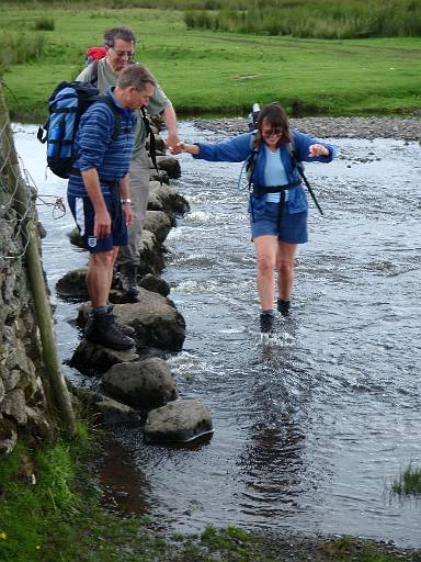 15_57-1.jpg - Crossing Keld Dub. Deeper than it looks.