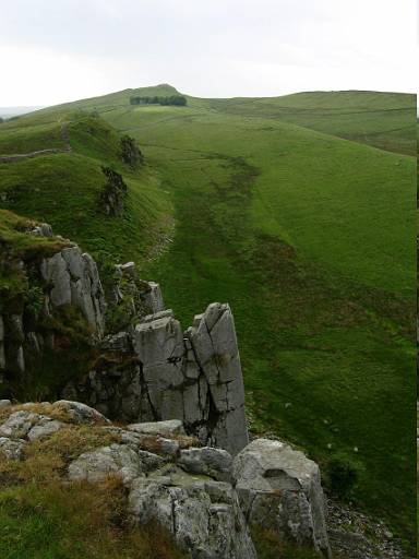 14_47-1.jpg - More rocky hills.