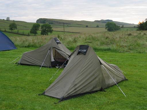 05_44-1.jpg - Winshields camp site. Wonderful ground, showers and bacon roll - but absolutely plagued by midges. Though the diving swifts chasing them added to the view.