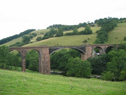 10_24-1.jpg - Lune viaduct in its pretty setting