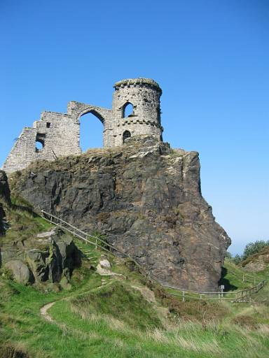 10_52-1.jpg - Mow Cop folly