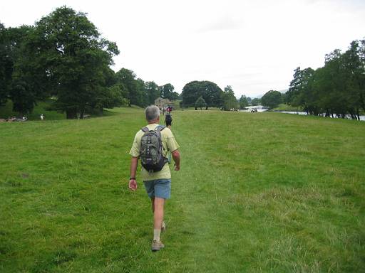 15_12-1.JPG - Entering Chatsworth - the mill