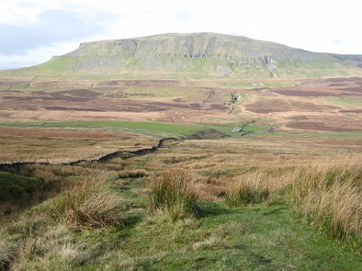 12_44-2.JPG - A fine day looking to Pen-y-Ghent from Fountains Fell