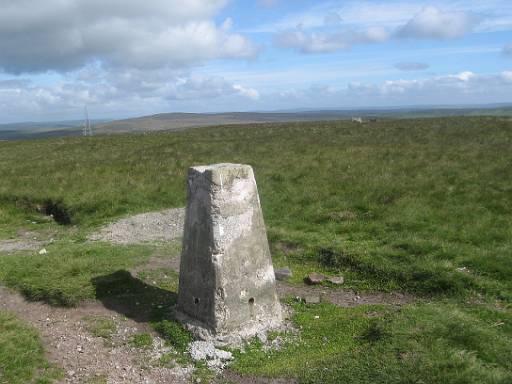 09_36-1.jpg - White Hill, looking towards the M62