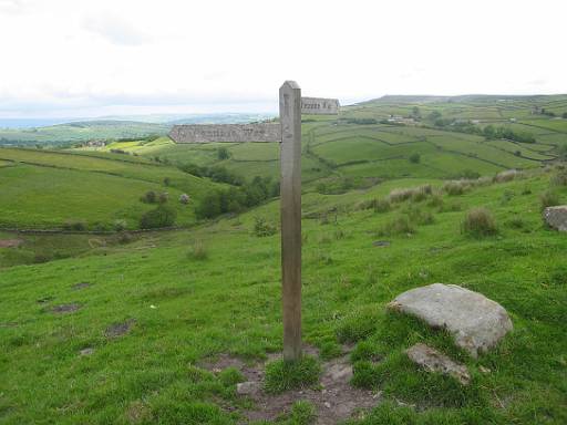 10_08-1.jpg - Signpost near Cowling