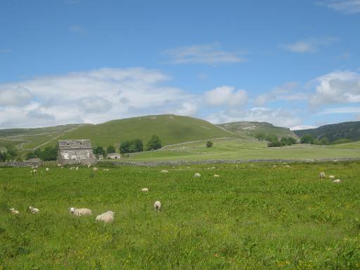 13_40-1.jpg - Approaching Malham. Surprisingly there has just been a very heavy shower.