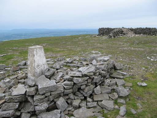 10_24-1.jpg - Cross Fell. Highest point on the Pennine Way.