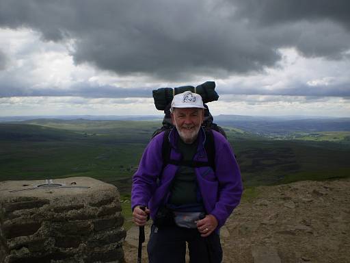 12_44-1.jpg - On the top of Pen-y-Ghent with storm clouds behind