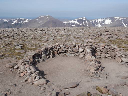 07_49-2.jpg - Looking across to Cairn Toul, the Angels Peak and Braeriach