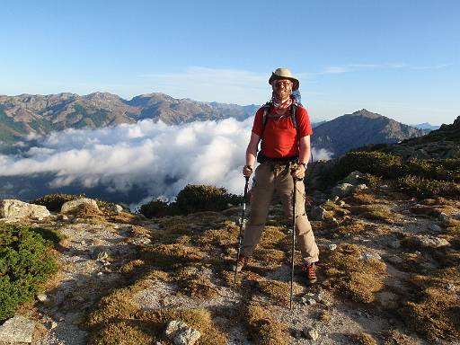 05_54-1.jpg - Richard, above the clouds near Bocca di Furmicula