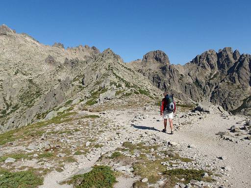 07_59-1.jpg - Traversing towards the highest point on the GR20