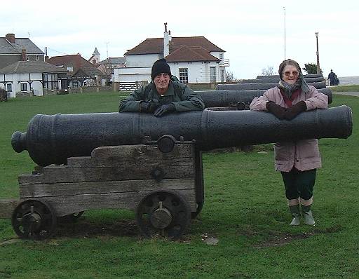 dscf0070.jpg - Grandparents with Cannon