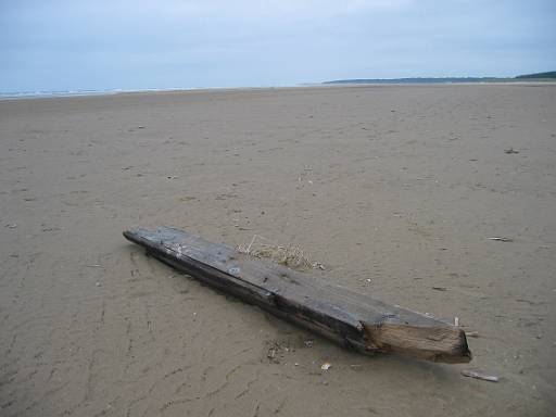 09_21-1.JPG - Heading across the sand to Holkham Gap